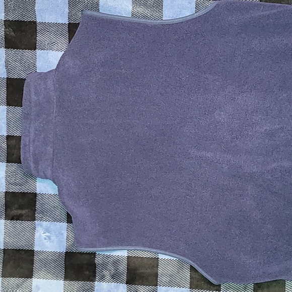 Vintage. Made in USA. Columbia Pictures. Full-zip fleece vest. Men's size XL. - Picture 13 of 14